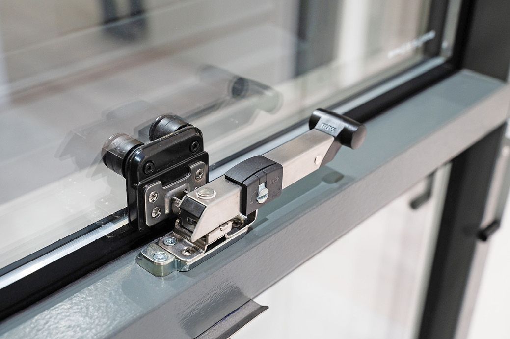 Buva_Peter_Laros_untitled(20of2727)