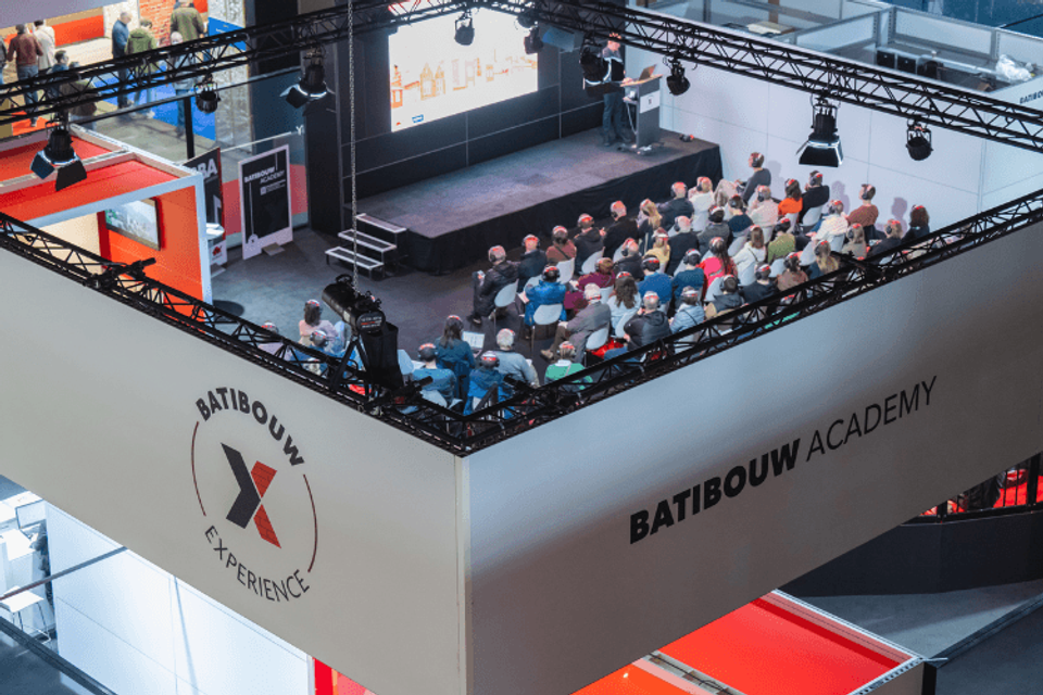 Toehoorders tijdens de Batibouw Academy op Batibouw 2023