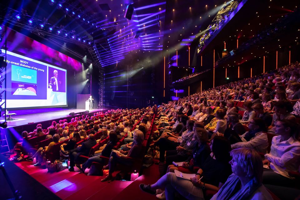 Beatrix Theater  (1)