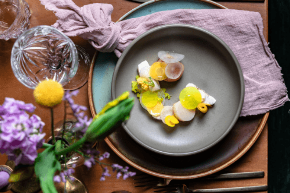 Aangeklede tafelschikking