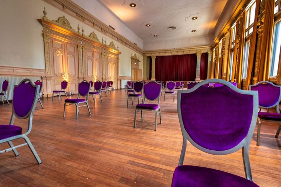 De Stadsgehoorzaal kijkt uit naar haar eerste conferentie op anderhalve meter (1)