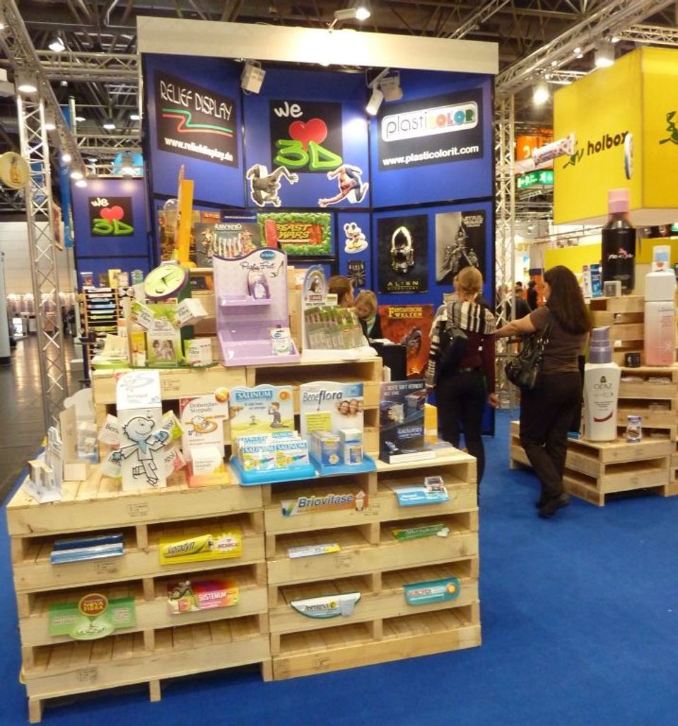 Euroshop kaal hout als standbouw trend