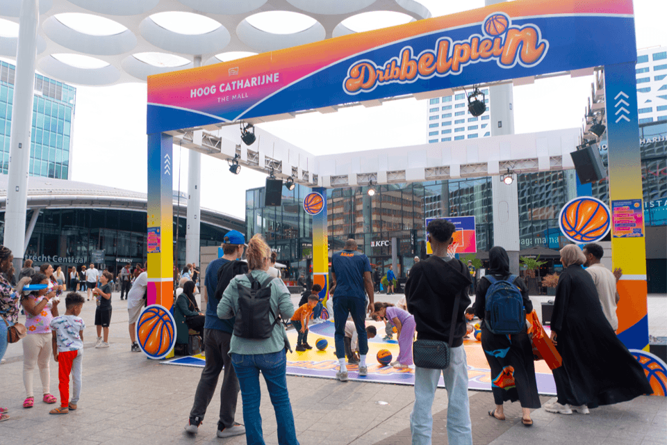 Hoog Catharijne Dribbelplein van Kumpany