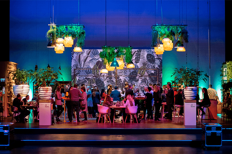 IAPCO EDGE dinner on the stage of The Hague