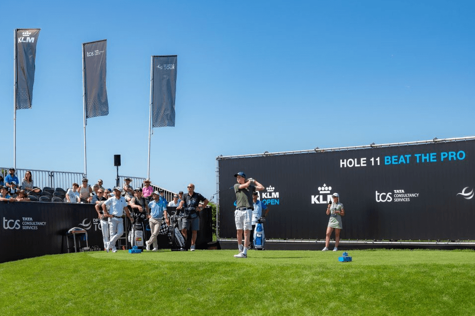 KLM Open Beat The Pro