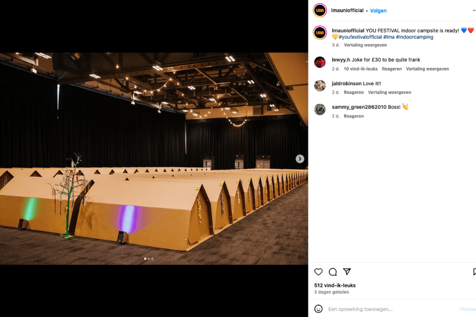 Kartonnen tenten You Festival