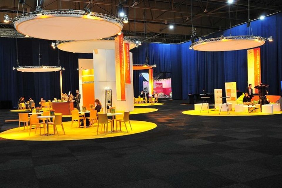 Meer met Bankirai terrastegels