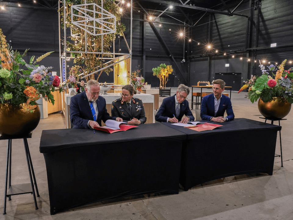Ondertekening Nationale Taptoe naar Brabanthallen Den Bosch