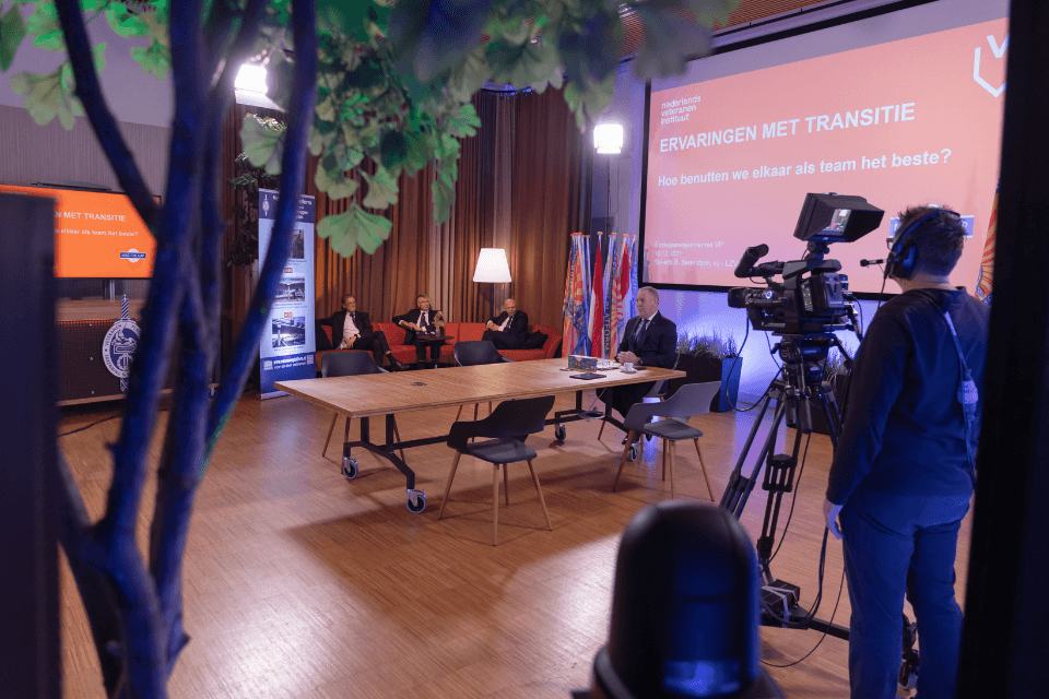 Opnamen in tv-studio Savvy Congress