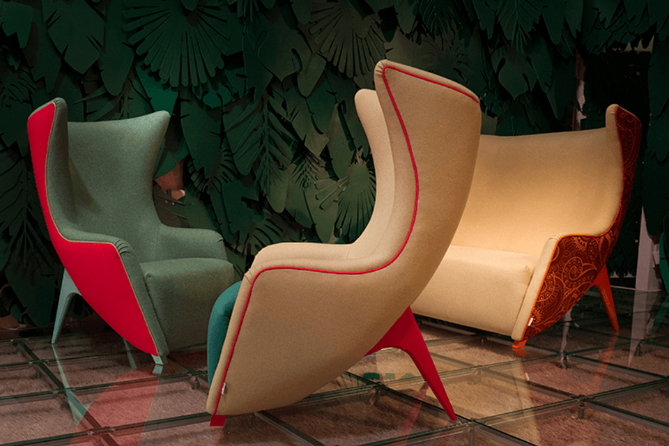 De extraverte meubelen van het Italiaanse merk Adrenalina © Salone del Mobile.Milano | Alessandro Russotti