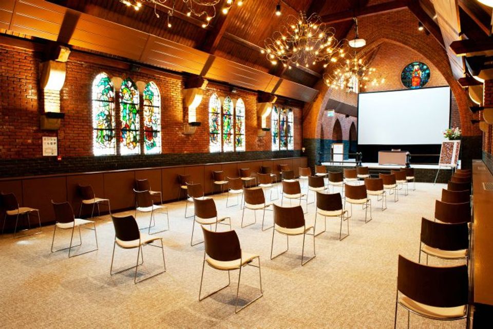 Steyl zaal - theater opstelling (4)