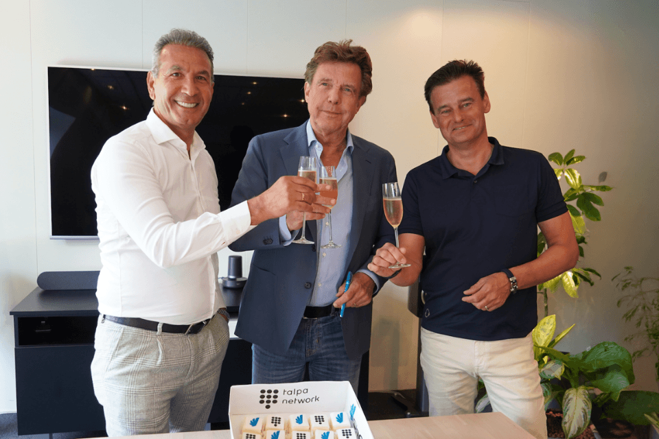 Talpa neemt belang in Showbird