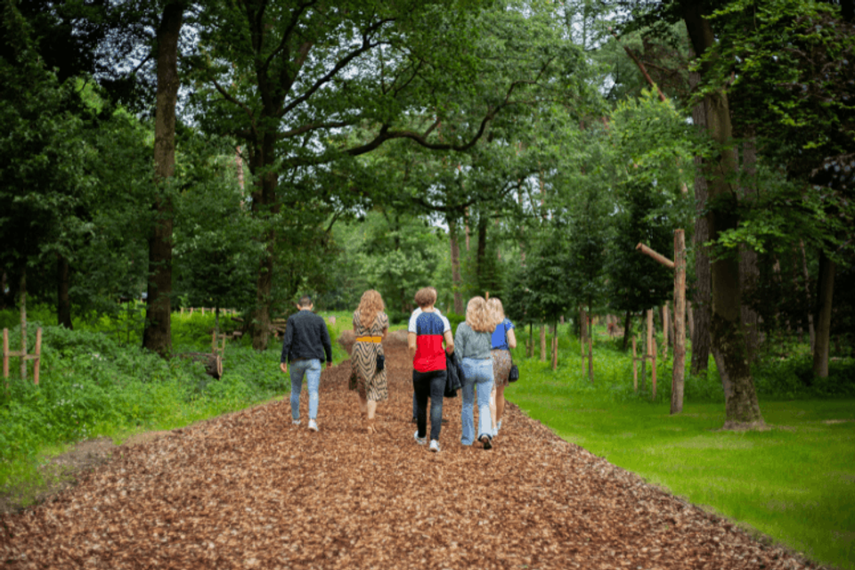 Wandeling over het landgoed van Congrescentrum De Werelt in Lunteren
