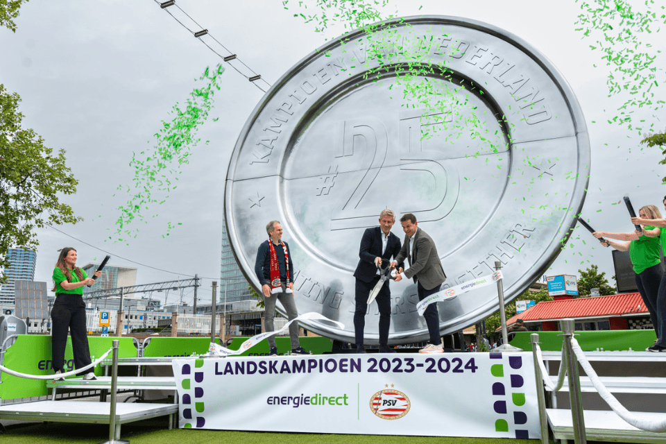 XXL kampioenschaal voor PSV van sponsor energiedirect