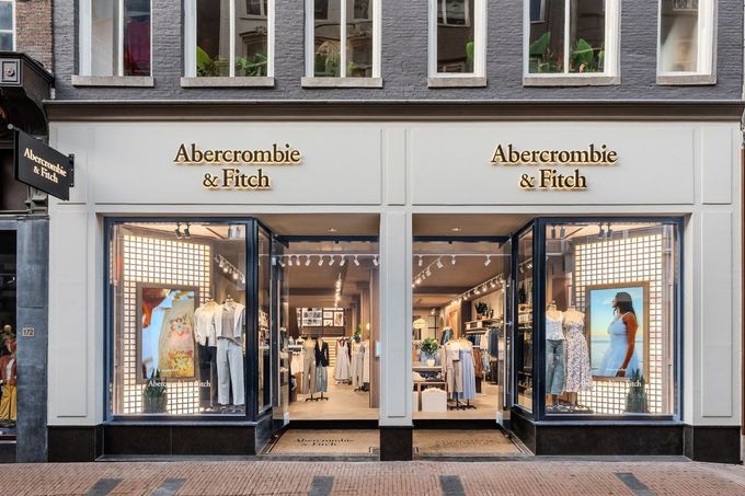 Erfgoed en modern design bij Abercrombie & Fitch in eerste HEMA-pand van Nederland